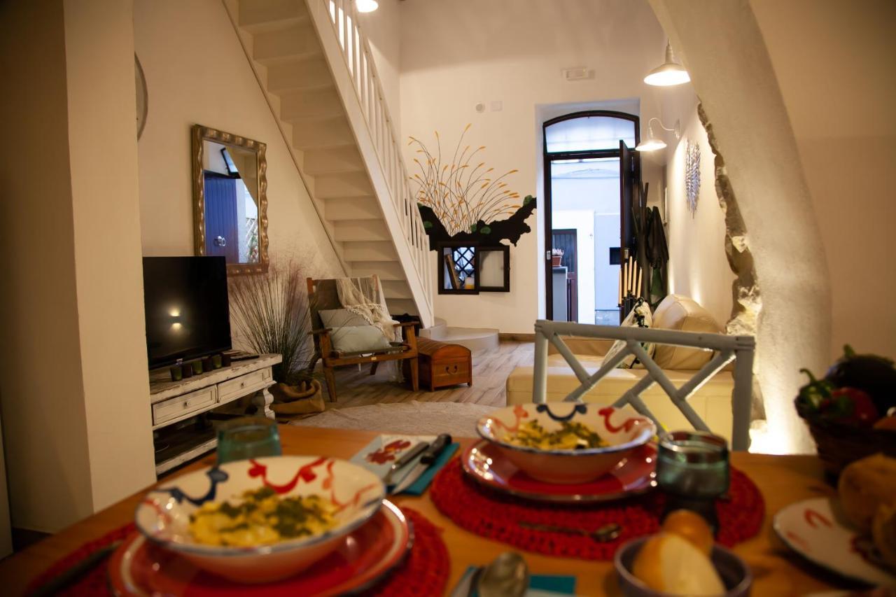 Cafiero House Downtown By Sicily In *